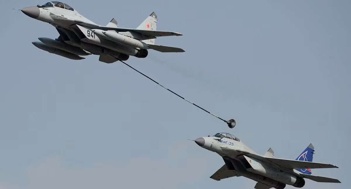 Cùng với nhiều loại vũ khí đối không và đối đất hiện đại, những chiếc MiG-29 hiện đại hóa đã vượt lên trên rất xa so với nguyên bản của chúng, vốn chính thức được đưa vào trang bị từ năm 1983.