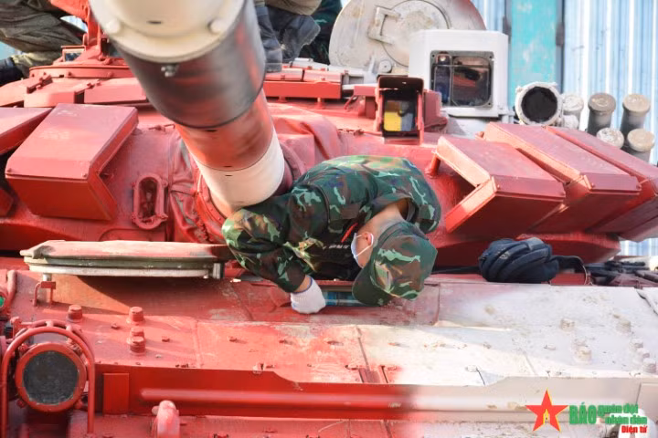 Theo lịch thi đấu được ban tổ chức công bố, tối nay ngày 23/8 theo giờ Việt Nam, đội tuyển xe tăng của chúng ta sẽ bước vào thi đấu trận đầu tiên.