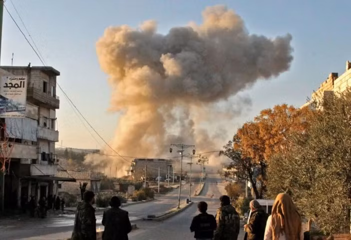 Thời hạn được Moscow đưa ra là đầu tháng 10. Sau thời điểm này, liên quân Nga, Syria có thể tấn công bất cứ lúc nào, và sẽ không "kiêng nể" sự hiện diện của lực lượng thân Ankara tại đây.