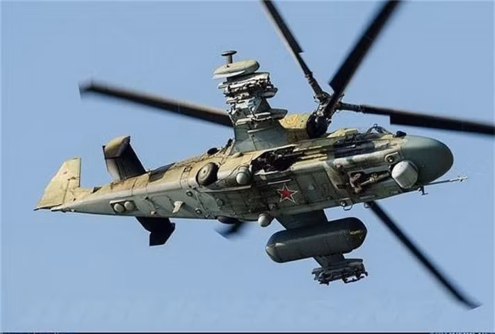 Lý do dẫn tới giá thành cao như vậy theo giải thích là bởi trực thăng Ka-52M được sản xuất với số lượng nhỏ, nó đang phải gánh toàn bộ chi phí nghiên cứu phát triển, trong tương lai nếu chế tạo nhiều và tìm được đơn hàng xuất khẩu thì con số sẽ giảm xuống.
