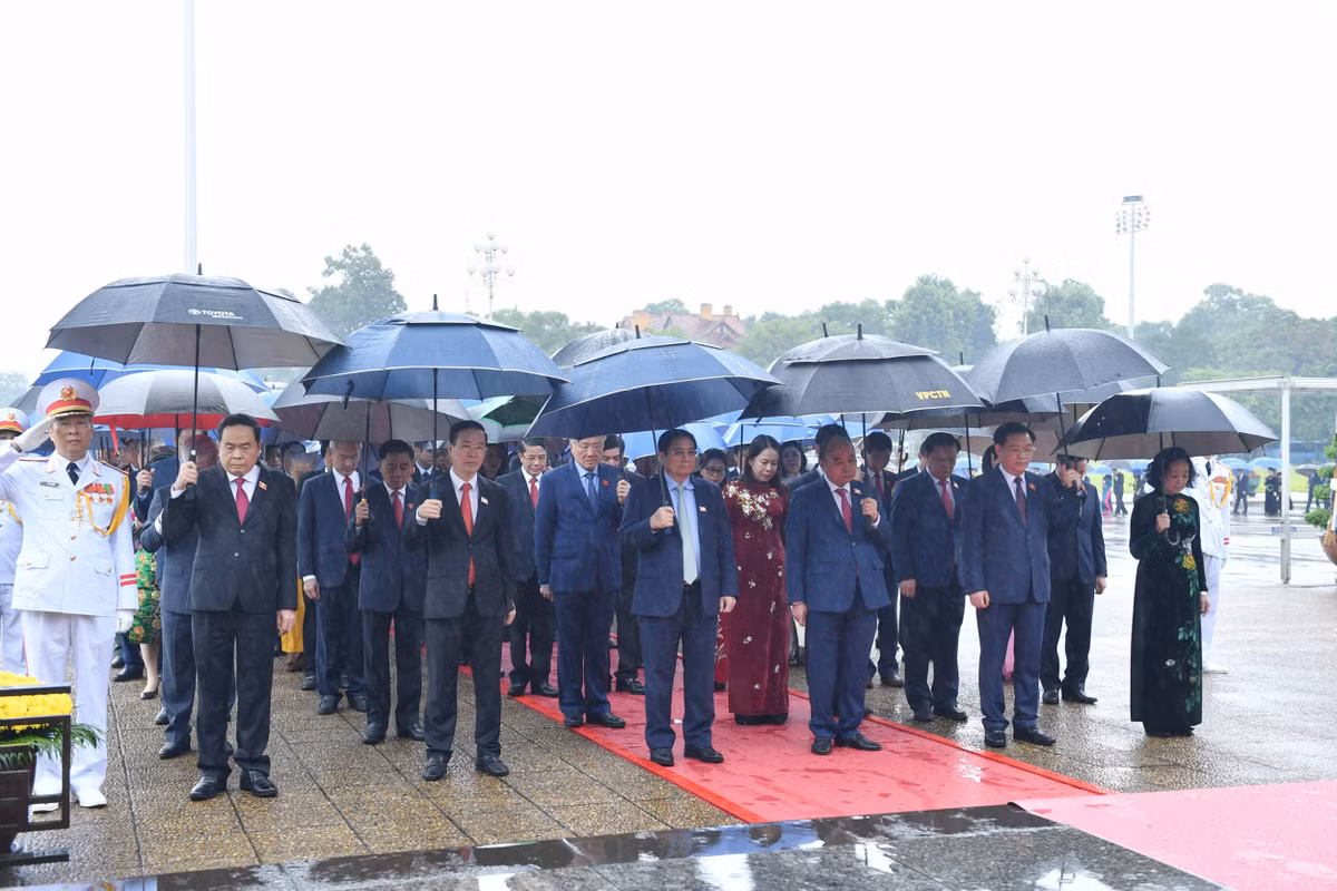 Tại kỳ họp này, Quốc hội dự kiến xem xét, thông qua 07 luật, 03 nghị quyết quy phạm pháp luật và cho ý kiến về 07 dự án luật khác; đồng thời, xem xét các báo cáo về tình hình kinh tế - xã hội, ngân sách nhà nước năm 2022...