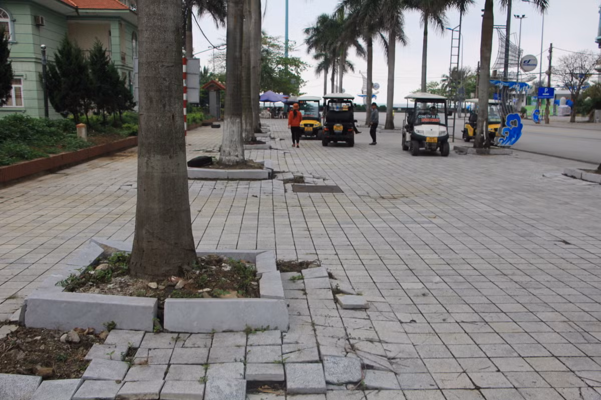 Thiết nghĩ, chính quyền Sầm Sơn cần nhanh chóng tu sửa, chỉnh trang đô thị trước khi Lễ hội khai trương du lịch biển 2022 diễn ra để chào đón du khách một cách văn minh, an toàn.