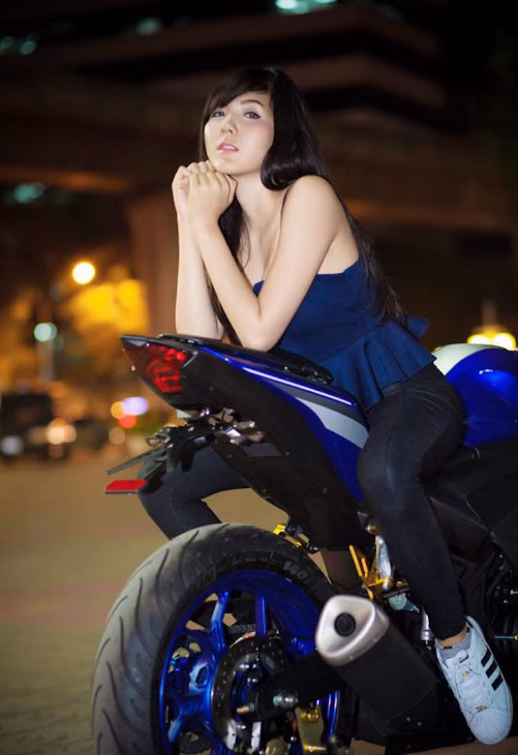 R3 được trang bị động cơ 4 thì, 2 xi-lanh DOHC làm mát bằng dung dịch, với dung tích 321 cc. Công suất tối đa của động cơ đạt 42 mã lực. Theo Yamaha, động cơ trên R3 mạnh tương đương với một số mẫu xe 400 cc.