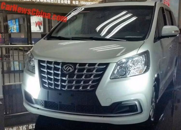 BAIC Ruili Doda V8 là sản phẩm của BAIC Ruili - một chi nhánh của Tập đoàn công nghiệp ôtô Bắc Kinh tại tỉnh Vân Nam - Trung Quốc. Ngay từ cái nhìn đầu tiên, những người yêu xe có thể dễ dàng nhận ra Doda V8 là một "bản sao không hoàn hảo" của MPV Toyota Alphard.