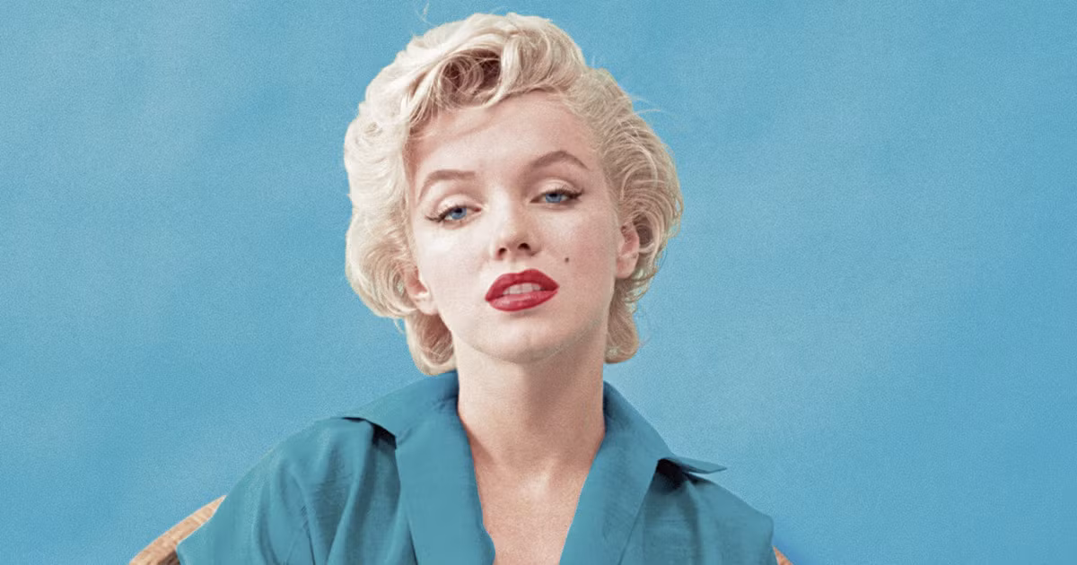Cho đến nay, cái chết của Marilyn Monroe vẫn là một bí ẩn lớn và gây nhiều tranh cãi. Không ai có thể đưa ra câu trả lời chắc chắn nhất về những bí ẩn xung quanh cái chết của nữ minh tinh này. Video: Đấu giá kho ảnh 3.700 bức về Marilyn Monroe (nguồn: VTC14)