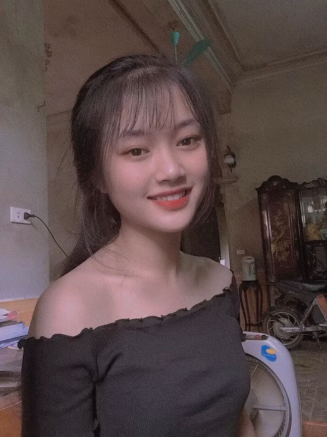 Nhận xét về đề thi, nữ sinh cho rằng vừa sức. Kết quả này khiến Hường hạnh phúc vì nhận được nhiều lời chúc mừng từ mọi người. Chia sẻ về bí quyết học các môn xã hội, Hường cho biết em không có phương pháp đặc biệt, không đi học thêm, chỉ học trong sách giáo khoa và nguồn tài liệu online sẵn có. 