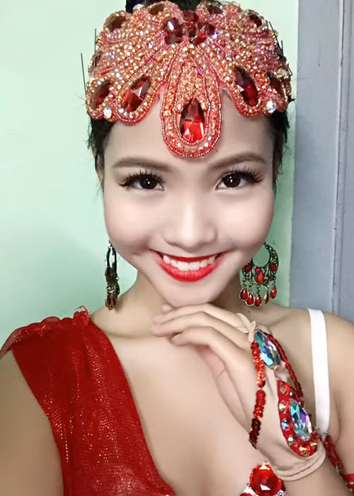 Ngam nhan sac vo sap cuoi kem 20 tuoi cua Chi Anh-Hinh-7