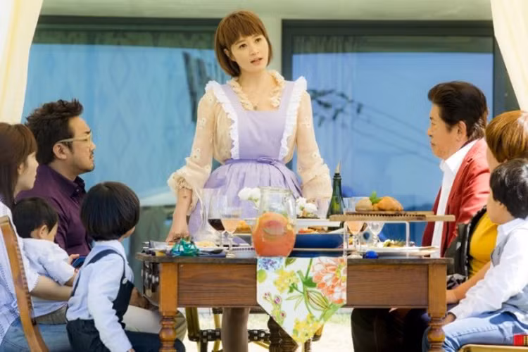 Cũng công chiếu dịp Quốc khánh 2/9, “Kế hoạch thoát kế” là câu chuyện xoay quanh Go Jun Yeon (Kim Hye Soo) - một nữ diễn viên truyền hình có trong tay danh vọng, tiền bạc và tình yêu. 
