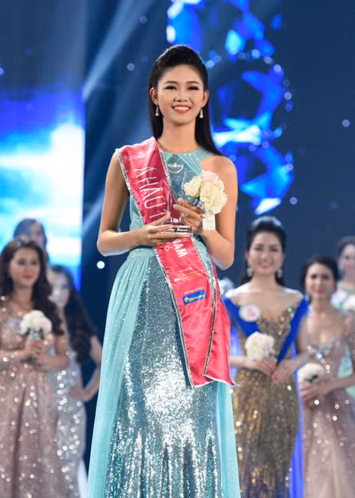 Sau đêm chung kết, việc Ngô Thanh Thanh Tú giành danh hiệu Á hậu 1 cuộc thi Hoa hậu Việt Nam 2016 khiến cô và chị gái Trà My trở thành cặp chị em Á hậu đầu tiên tại Việt Nam. 