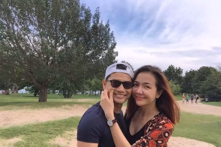Vo chong Ai Chau Huynh Dong tinh tu o troi Tay-Hinh-4