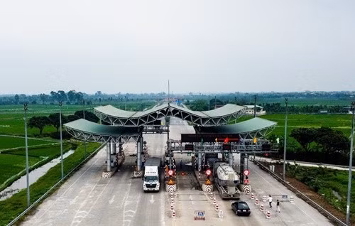 BOT Thái Bình không thu phí ETC, có đóng cửa, xả trạm? BOT Thai Binh khong thu phi ETC, co dong cua, xa tram?