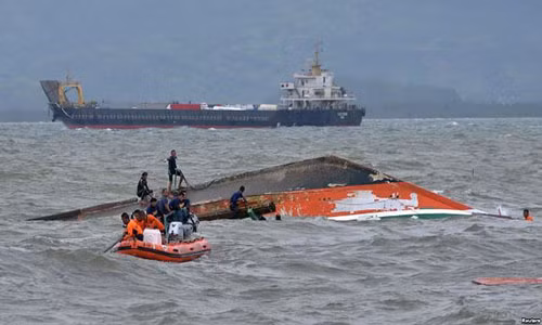 Một vụ tai nạn hàng hải Philippines. Ảnh: VOANews