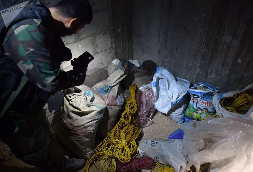 Trước đó, ngày 12/4, các lực lượng Chính phủ Syria đã giành lại quyền kiểm soát hoàn toàn thị trấn Douma từ tay các nhóm phiến quân.