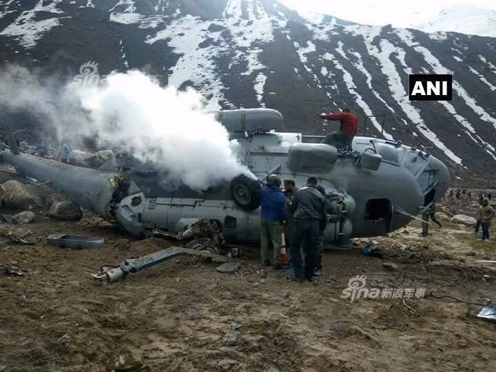 Theo Sputnik, vụ rơi trực thăng quân sự Ấn Độ xảy ra tại thung lũng Kedarnath gần dãy núi Himalaya thuộc địa phận bang Uttarakhand hôm 3/4. (Nguồn ảnh: Sina)