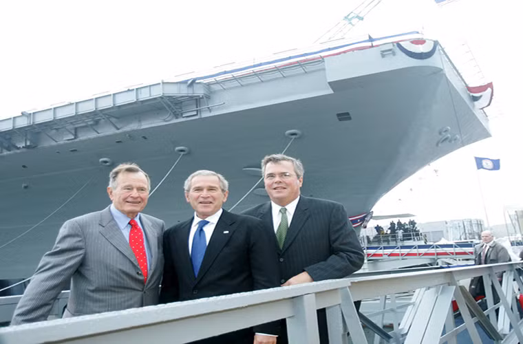 Sau khi rời Nhà Trắng năm 1993, vợ chồng cựu Tổng thống Mỹ George H. W. Bush lại hỗ trợ vận động cho những người con của họ trong chính trường. Trong đó, người con cả của họ, ông George W.Bush, từng là Thống đốc bang Texas, đã trở thành tổng thống thứ 43 của nước Mỹ. Và Jeb Bush, từng là Thống đốc bang Florida và đã tham gia tranh cử Tổng thống Mỹ.