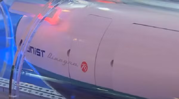 Tuy nhiên, nguyên mẫu của Hyper-Tube Hàn Quốc là mô hình tỷ lệ 1:17 của viên nang ban đầu.