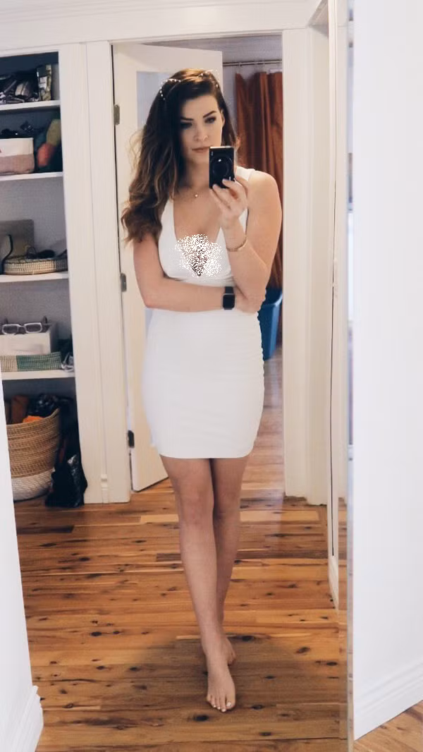 KittyPlays là kênh của Kristen, một nữ streamer đa tài. Không chỉ stream, cô còn chịu trách nhiệm sáng tạo nội dung và cả kinh doanh.