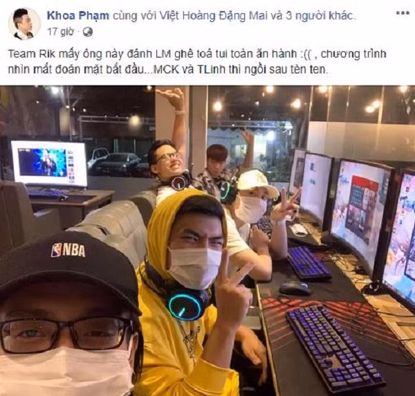 Anh chàng rapper nổi tiếng Karik với những MV tình yêu đầy sâu cay này còn có một thói quen đó là đưa những sở thích về game vào trong các tác phẩm của mình.