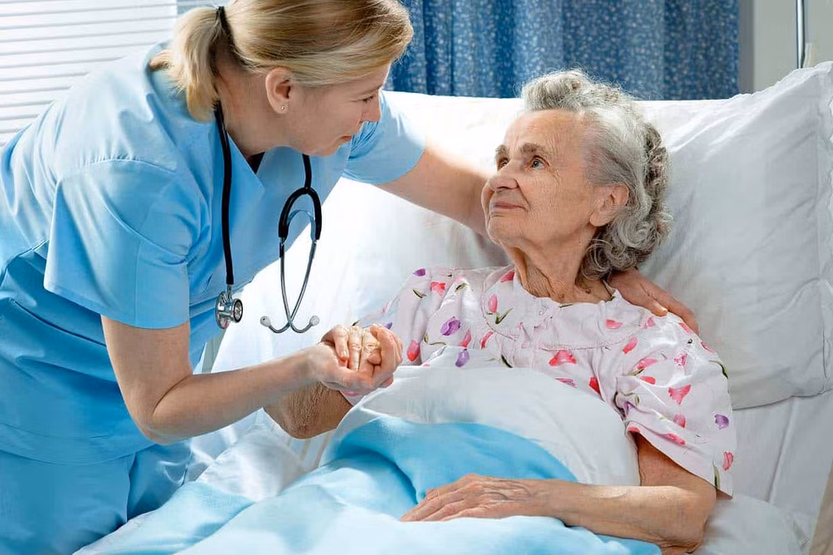 Số còn lại sẽ qua đời ngay trong ngày xảy ra hiện tượng “hồi quang phản chiếu” bí ẩn. Tuy nhiên, giới khoa học hiện vẫn chưa thể lý giải một cách chính xác hiện tượng này diễn ra như thế nào.
