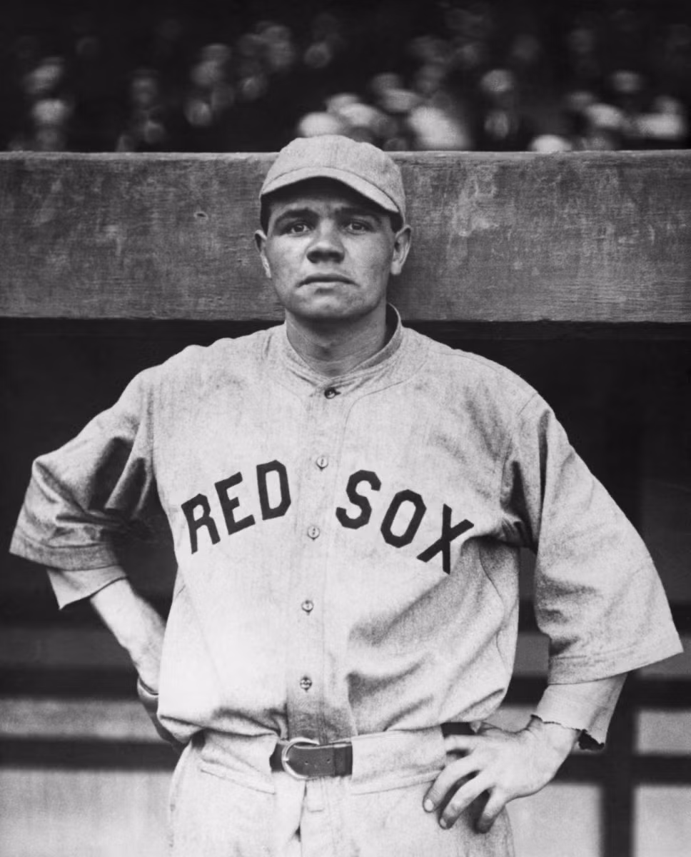 Quả thật, sau khi có được Babe Ruth về thi đấu, đội New York Yankees đã trở thành đội vô địch. Trái lại, đội Boston Red Sox không giành được danh hiệu World Series nào từ đó cho đến năm 2004.