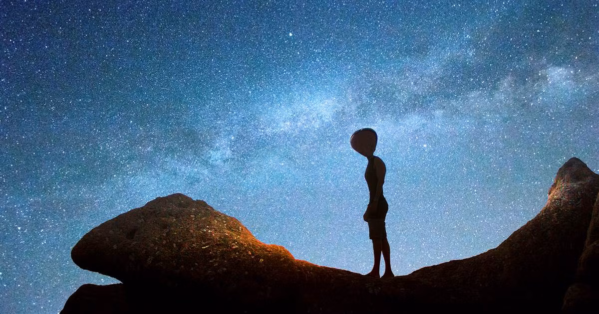 Trong nỗ lực tìm kiếm sự sống ngoài hành tinh, các nhà khoa học không chỉ tìm kiếm ở những nơi có các điều kiện phù hợp với sự sống mà còn gửi đi nhiều tín hiệu vào vũ trụ với hy vọng sinh vật ngoài Trái đất sẽ nhận được và phản hổi.