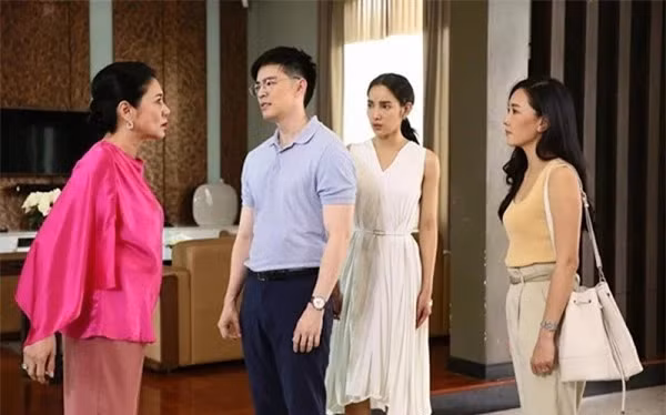 Bạn trai đến chúc Tết bị bố mẹ đuổi thẳng vì có hình xăm Ban trai den chuc Tet bi bo me duoi thang vi co hinh xam