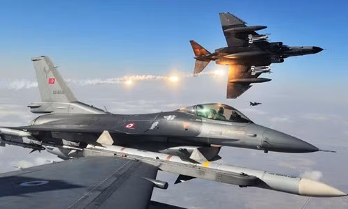 Sau khi sự việc xảy ra, quân đội chính phủ Syria tuyên bố đóng cửa không phận ở Idlib, cảnh báo rằng họ sẽ coi bất kỳ sự vi phạm nào cũng là mục tiêu thù địch và sẽ bắn hạ. Video Thổ Nhĩ Kỳ từng xin lỗi Nga về vụ bắn rơi cường kích Su-24 hồi năm 2016 - Nguồn: VTC