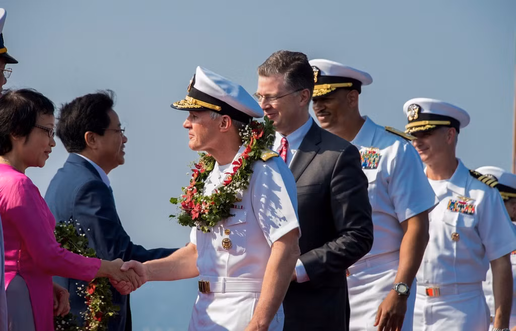Năm 2018, tàu sân bay USS Carl Vinson cập cảng Đà Nẵng, trở thành mẫu hạm đầu tiên của Hải quân Hoa Kỳ ghé Việt Nam kể từ khi chiến tranh Việt Nam chấm dứt năm 1975 và sự kiện tàu sân bay USS Theodore Roosevelt tiếp tục thăm Việt Nam đã thu hút sự chú ý của giới quan sát và các nhà phân tích chính trị trong khu vực.