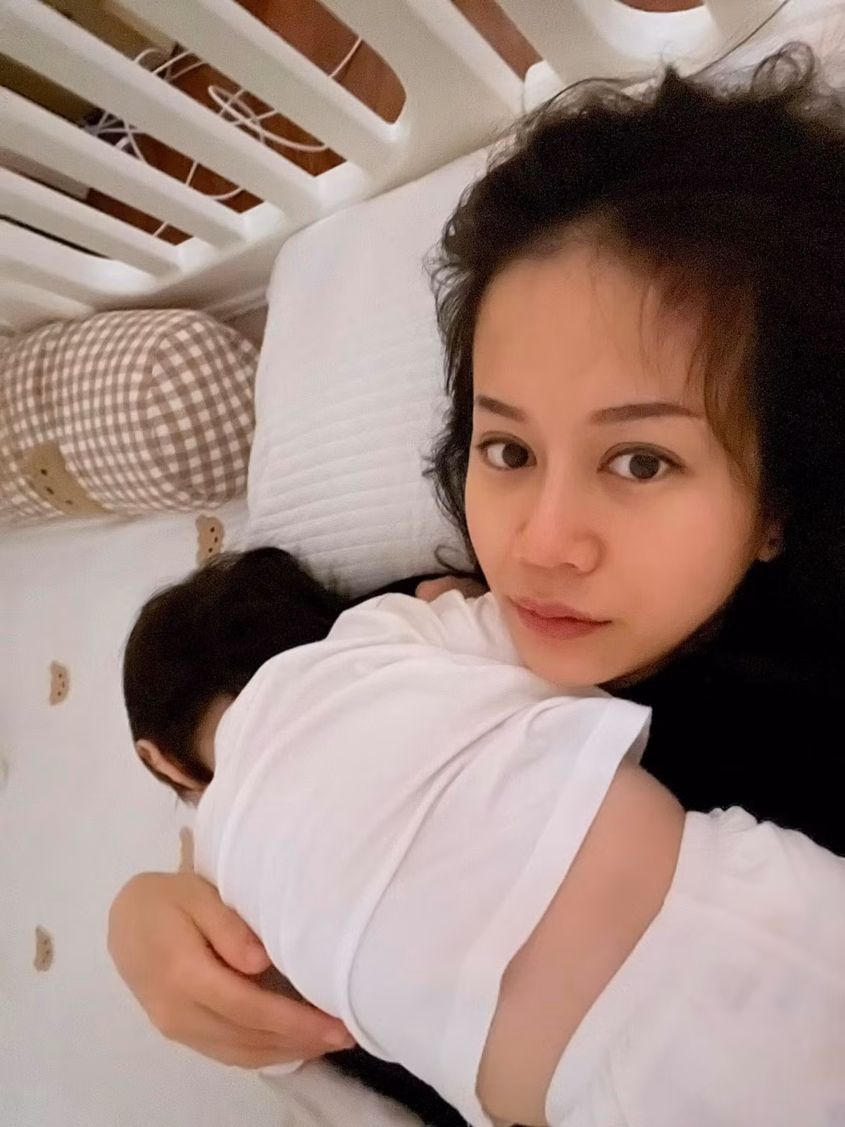 Ở ẩn một thời gian sau chuyện tình tay ba rúng động MXH, thời gian gần đây, khi có gia đình nhỏ An Nguy mới bắt đầu chia sẻ nhiều hơn trên trang cá nhân.