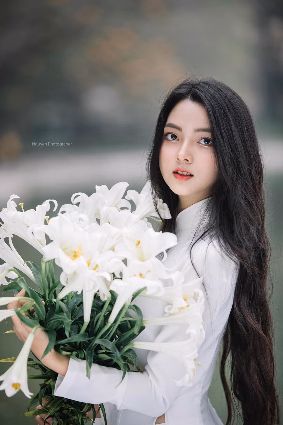 Nữ sinh 2003 sở hữu nhan sắc trong trẻo, có chút mộc mạc cùng làn da trắng hồng không tì vết.