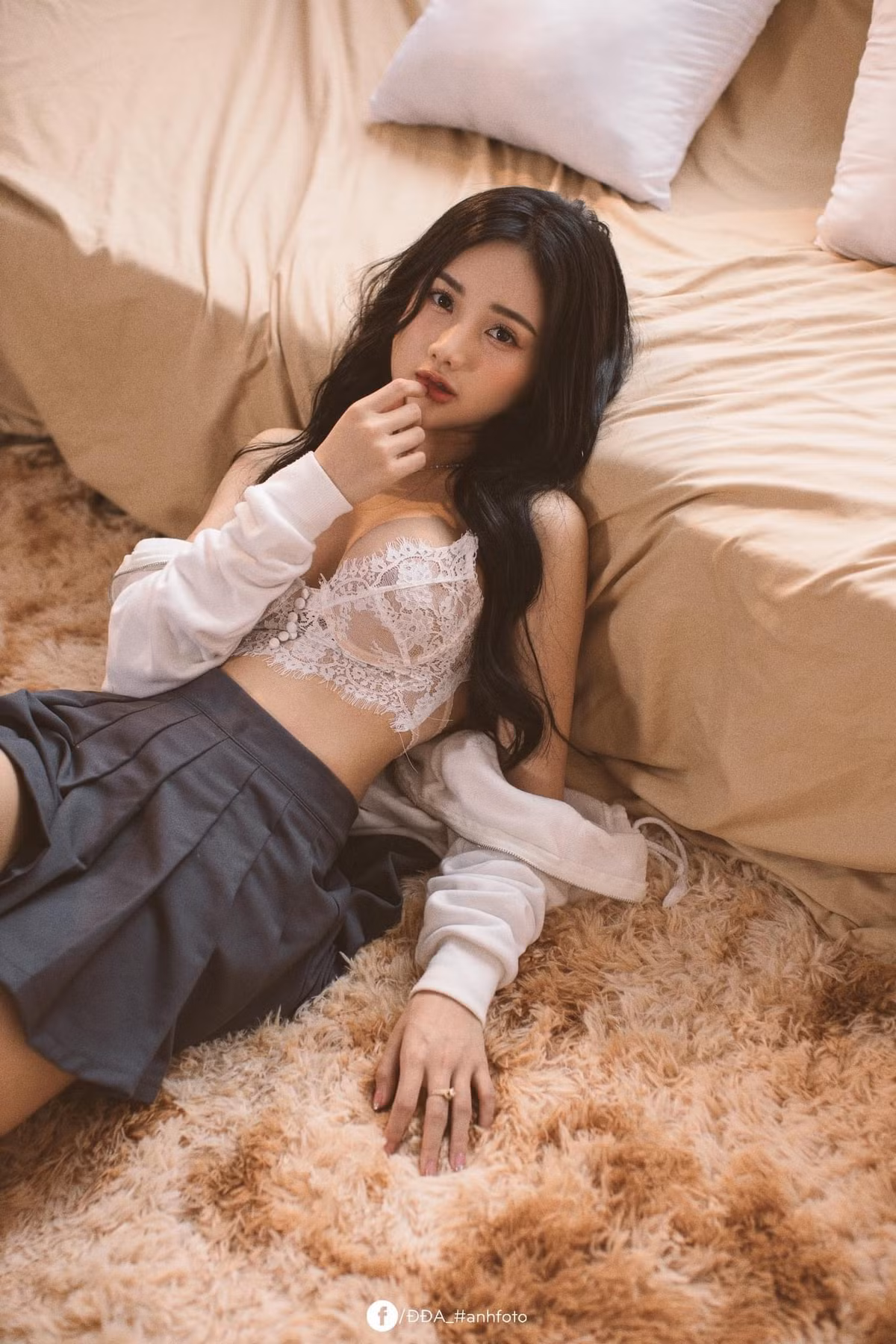 Hiện tại ngoài làm mẫu ảnh, Thanh Hằng còn lấn sân làm thêm mảng kinh doanh.