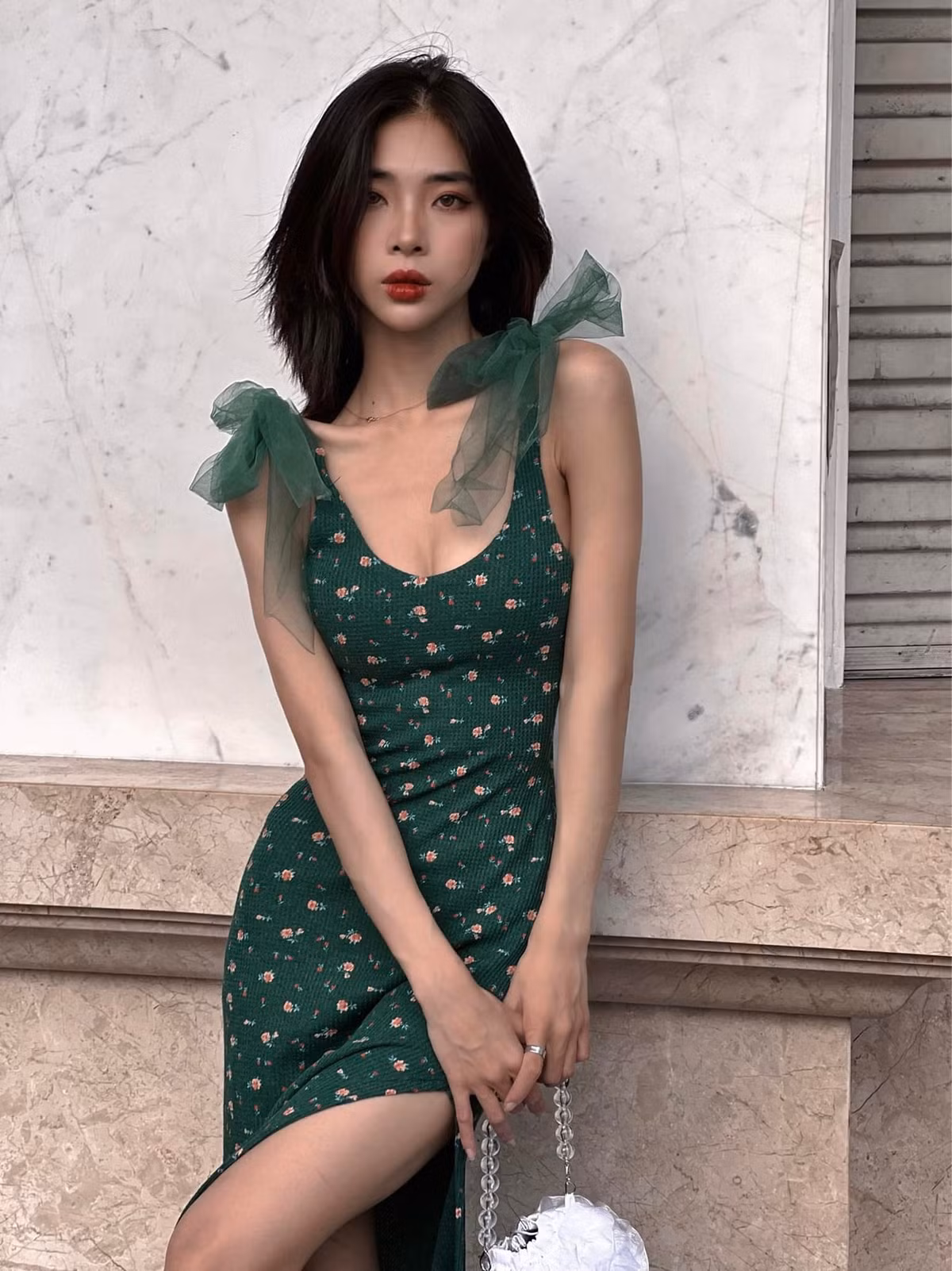 Sme Mai khẳng định, vóc dáng đẹp tự nhiên, không thuốc tiêm botox, không cắt xương sườn... như mọi lời đồn đoán của của cư dân mạng.