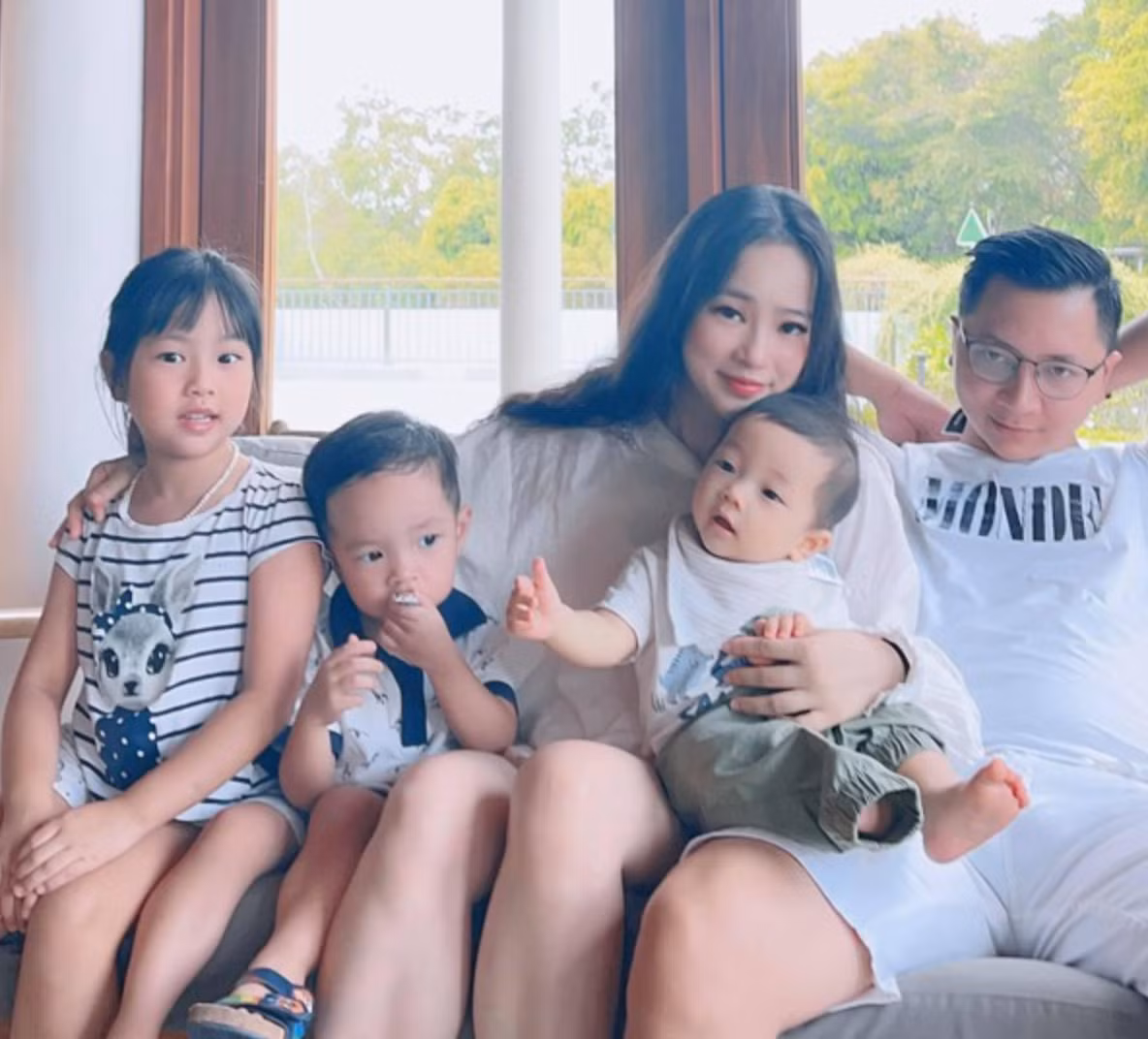 Lấy triệu phú, hot mom 8x Hà thành vẫn mơn mởn như hot girl Lay trieu phu, hot mom 8x Ha thanh van mon mon nhu hot girl