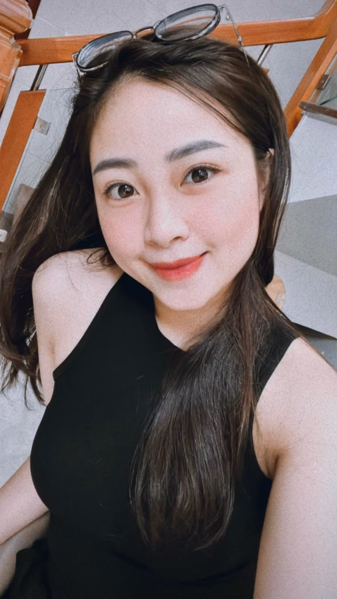 Cô nàng xinh đẹp, gợi cảm hơn, khiến nhiều người ngưỡng mộ bởi cuộc hôn nhân viên mãn.