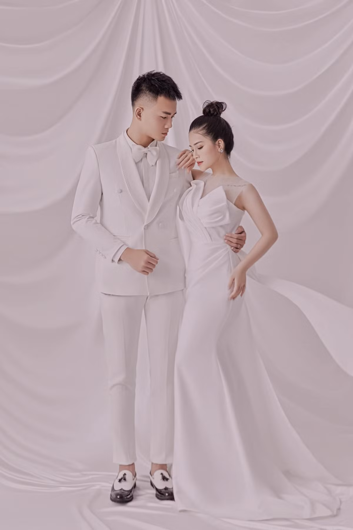 Sau thời gian khá dài độc thân, thời gian qua bạn gái cũ Quang Hải đã có tình yêu mới là diễn viên Anh Tú, cặp đôi quyết định tiến đến hôn nhân trong thời gian sắp tới.