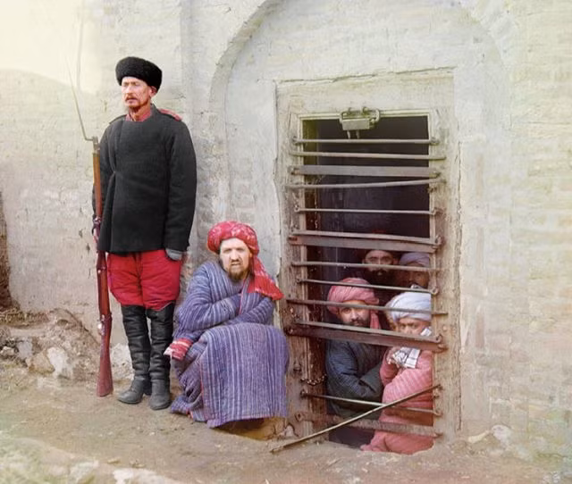 Một nhà tù ở Bukhara vào khoảng năm 1907-1911.