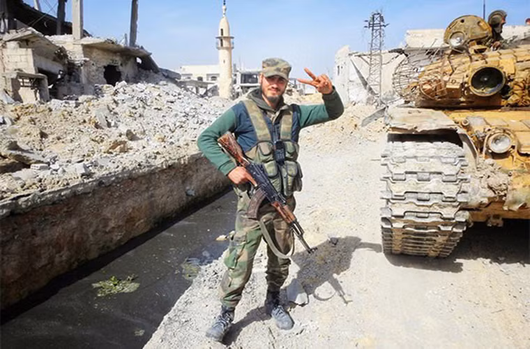 Trong diễn biến khác trên chiến trường Syria, tại Damascus, Quân đội Syria vẫn tiếp tục chiến dịch quân sự nhằm quét sạch các nhóm phiến quân ở Đông Ghouta. Ảnh: FNA.