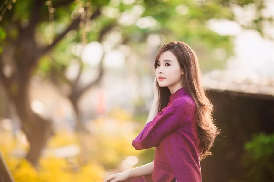 Cằm nhỏ nhưng đầy đặn (Facebook Midu)