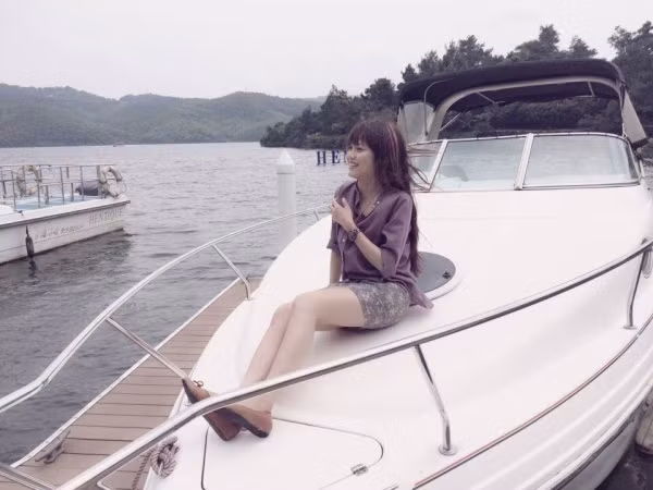 Với sự hăng say, không ngừng nghiên cứu và phát triển của mình, Hương Bike và công ty của cô đã nhận được nhiều lời đề nghị hợp tác từ nhiều thương hiệu đình đám trên thế giới như Samsung hay Bosch.