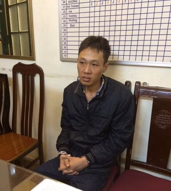 Hà Nội: 2 đối tượng gây 16 vụ cướp trong một tháng - Hình 2 Ha Noi: 2 doi tuong gay 16 vu cuop trong mot thang-Hinh-2