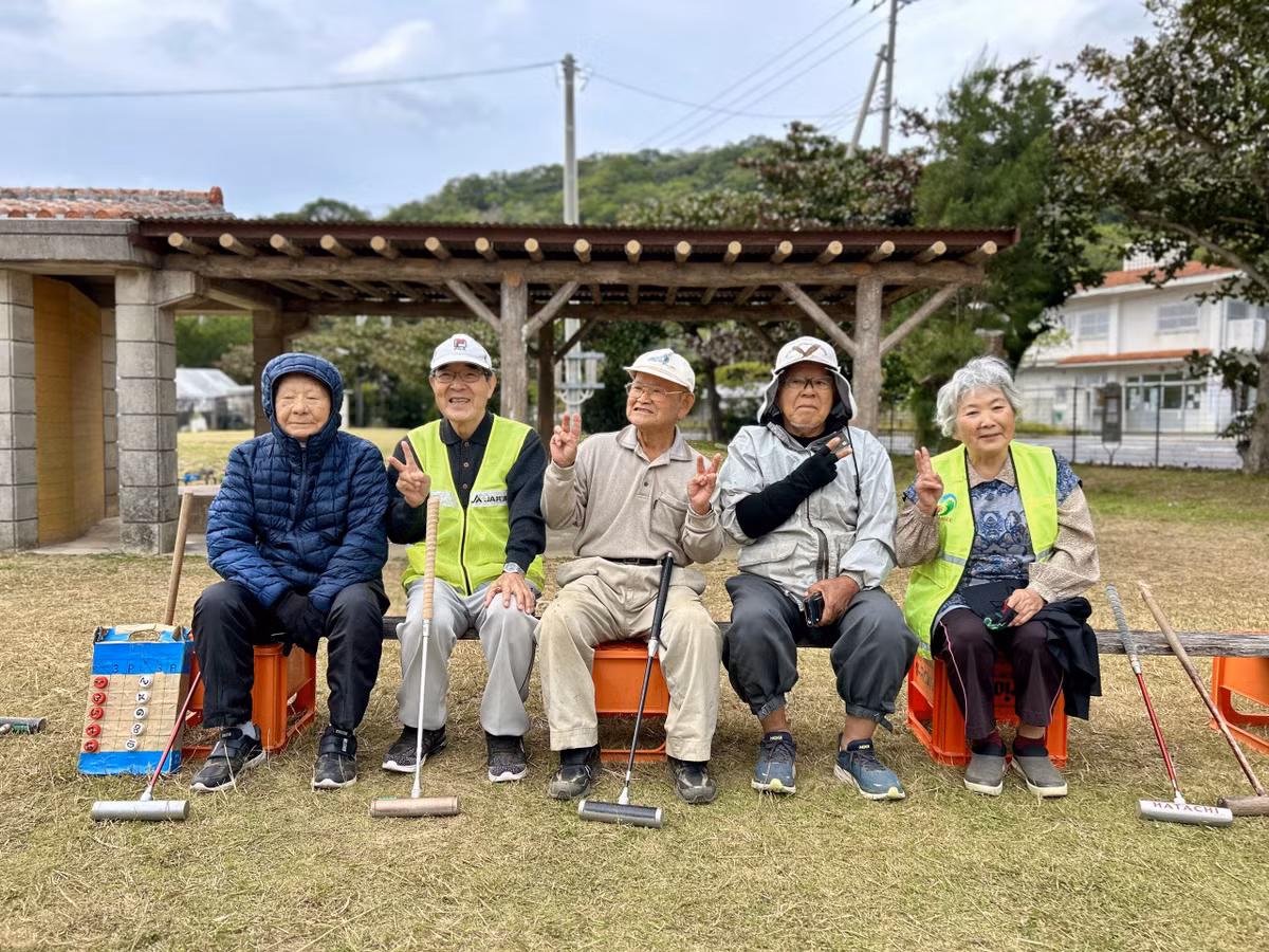 Thống kê năm 2023 cho thấy ngôi làng Ogimi ở Okinawa có hơn 3.000 cư dân sinh sống. Trong đó, 20 người trên 100 tuổi, 1.233 người trên 65 tuổi. Con số này vô cùng ấn tượng bởi Nhật Bản có khoảng 92.000 người sống thọ trên 100 tuổi.