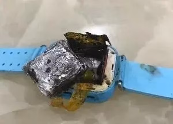 Be gai bong nang vi mon do nhieu dua tre ao uoc