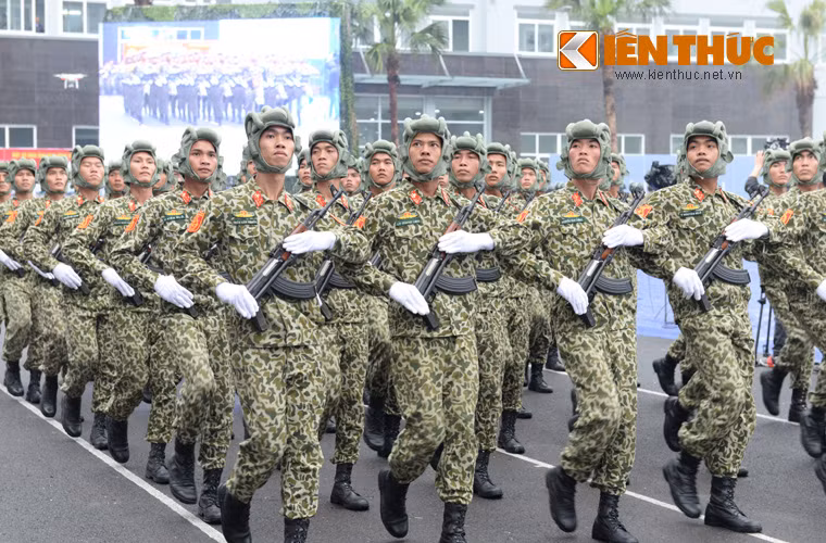 Khối chiến sĩ đặc nhiệm đổ bộ đường không của Đặc công Việt Nam.