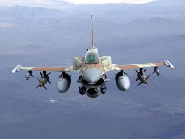 Israel tuyên bố họ ra tay oanh kích nhằm ngăn chặn âm mưu phóng máy bay không người lái tự sát mang thuốc nổ sang lãnh thổ của họ, đòn đánh được thực hiện lập tức khi có thông tin tình báo về việc Iran đang chuẩn bị tiến hành.
