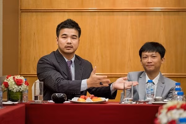 Nguoi Viet sieu giau va nhung thuong vu lam “dien dao” the gioi