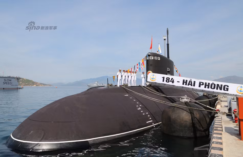 Như vậy, tới đầu năm 2017, Hải quân Việt Nam sẽ có trọn bộ 6 tàu ngầm tấn công Kilo 636 cực kỳ hiện đại, nâng cấp đáng kể sức mạnh bảo vệ vùng biển đảo chủ quyền trên Biển Đông.