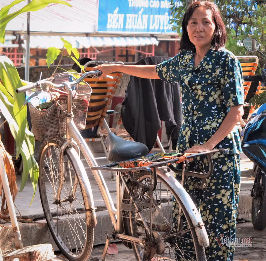 Cai Tet hanh phuc cua chi ve chai sau 44 nam xa me-Hinh-3