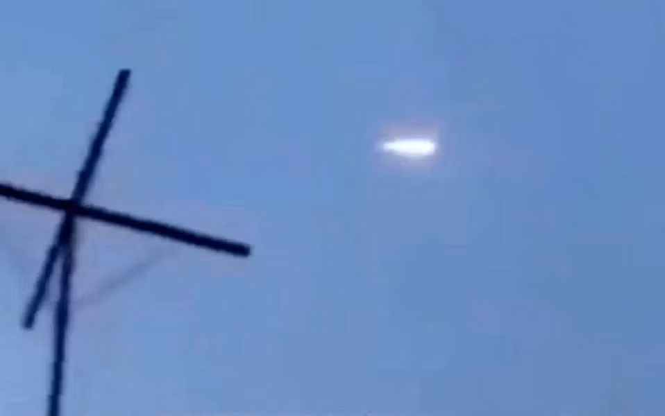 Mới đây Lực lượng Hàng không Vũ trụ Nga (VKS) đã sử dụng tiêm kích MiG-31 và tên lửa Kinzhal đã tiến hành cuộc tập kích quy mô lớn vào các mục tiêu quân sự quan trọng của Ukraine, bao gồm cơ sở sản xuất đạn pháo và máy bay không người lái.
