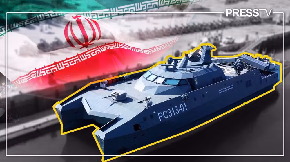 Theo Hải quân Iran, tên lửa hành trình thế hệ mới sẽ giúp bảo vệ bờ biển của nước này. Tên lửa hành trình Abu Mahdi có một số tính năng tiên tiến như bay ở độ cao thấp, chịu được chiến tranh điện tử, trốn tránh sự phát hiện của radar. Đáng chú ý là tên lửa hành trình mới này cũng sử dụng trí tuệ nhân tạo trong phần mềm thiết kế đường bay. Ảnh: PressTV. 
