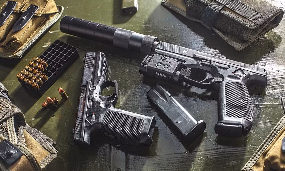Ước tính lô đầu tiên gồm 10 ngàn súng đã được chính phủ Nga đặt hàng hãng Kalashnikov.